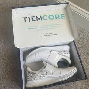 TIEM Latus Size 8 New in Box, Ivory Snake